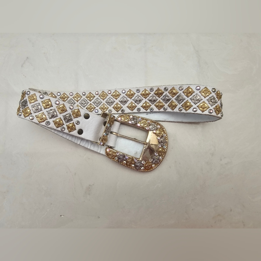 Elegant White and Gold Women's Belt